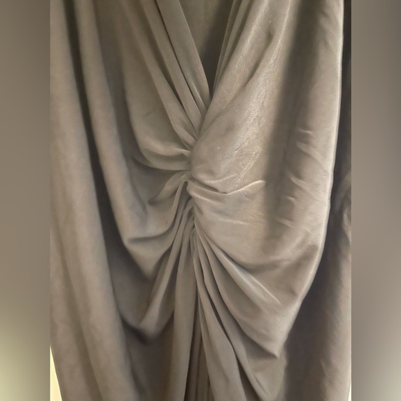 Mélani Backless Dress - Picture 3 of 4